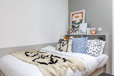 Accessible Gold Studio at The Waterways, 1 Pump Way, Lace Market, Nottingham, NG11AB - Image 1